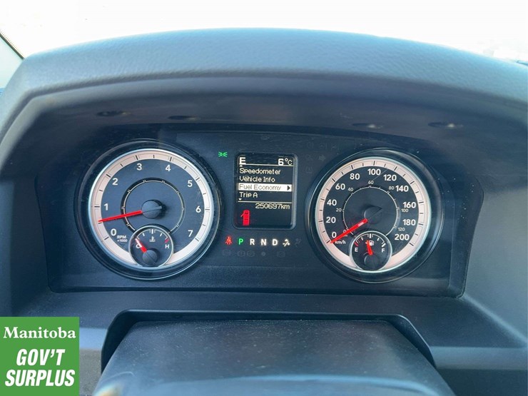 2017-dodge-1500-image-19