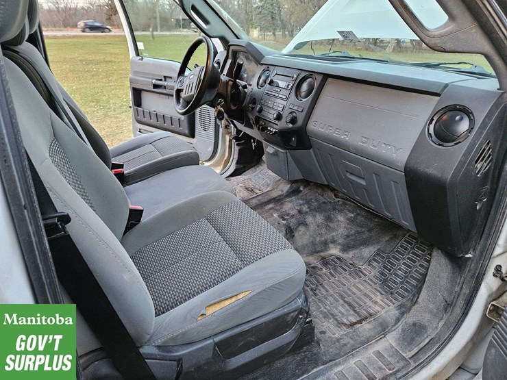 2012-ford-f350-image-27