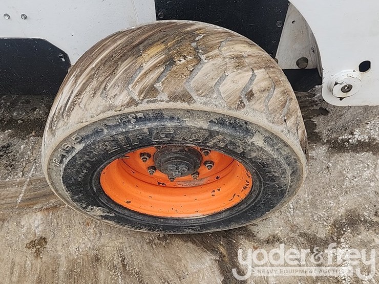 2007-bobcat-s300-image-14