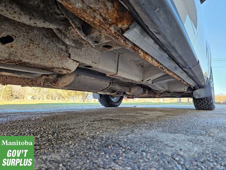 2016-chevrolet-equinox-lt-image-15