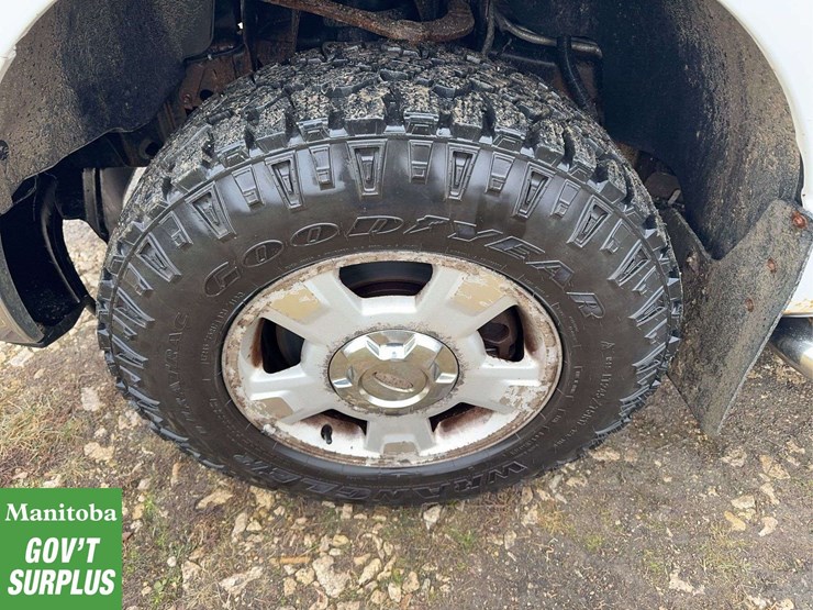 2013-ford-f150-xlt-image-14