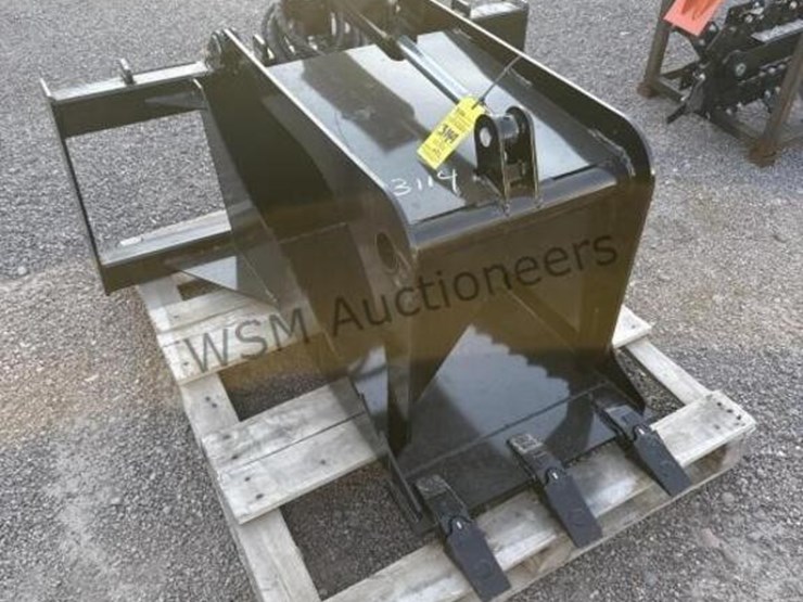 2025-giyi-sgb20-stump-bucket-for-skid-steer-image-1