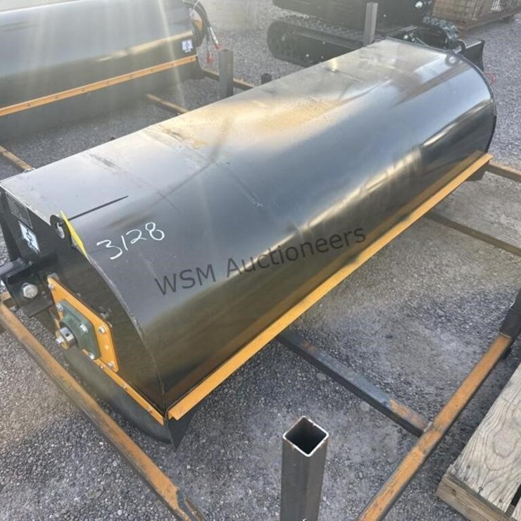 2025 GIYI BS72 72IN BOXBROOM FOR SKID STEER