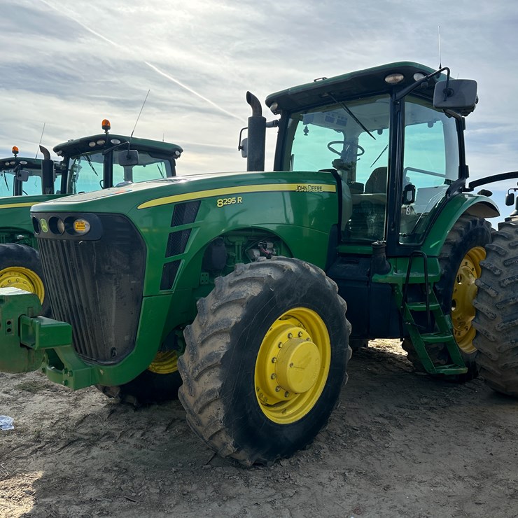 2010 JOHN DEERE 8295R