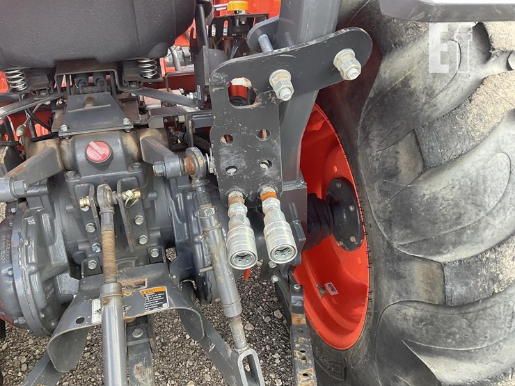 2018-kubota-l4701-image-6