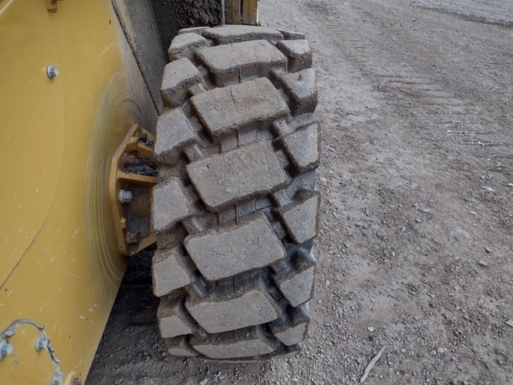 caterpillar-246d-image-20