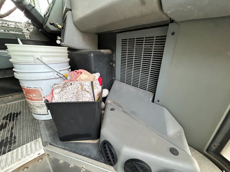 2007-caterpillar-c7-image-33