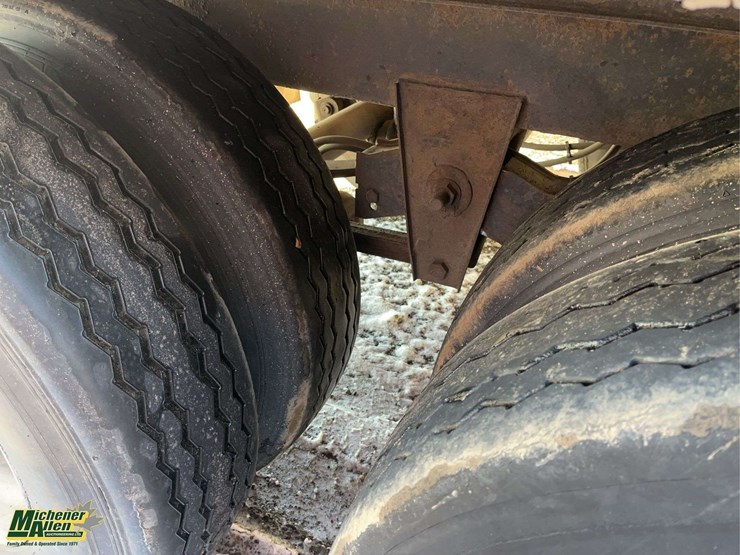 2011-strick-trailer-image-5