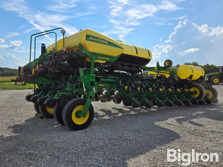 2019-john-deere-1775nt-image-5