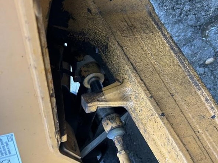 2000-case-570m-xt-image-29