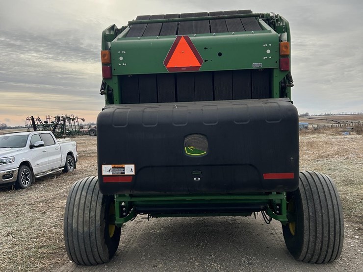 2018-john-deere-560m-image-4