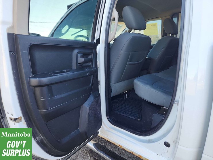 2013-dodge-1500-image-9