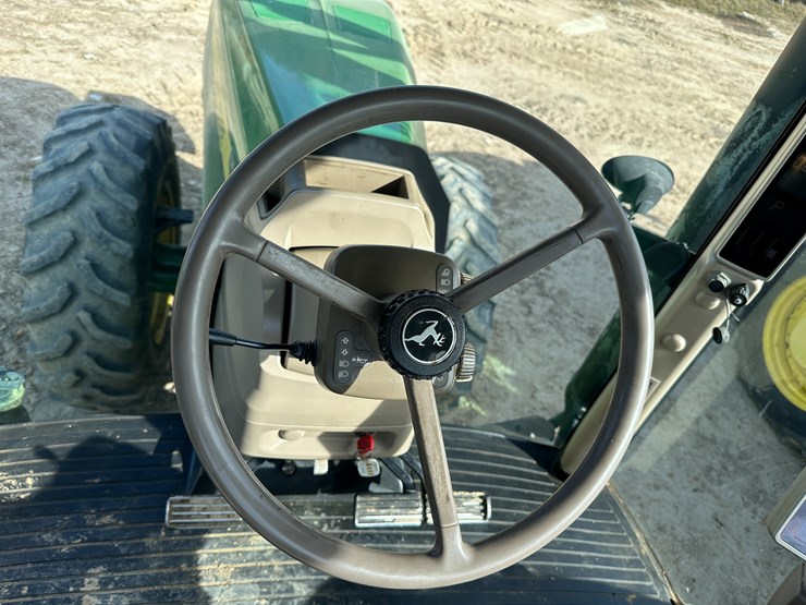 2010-john-deere-8295r-image-58