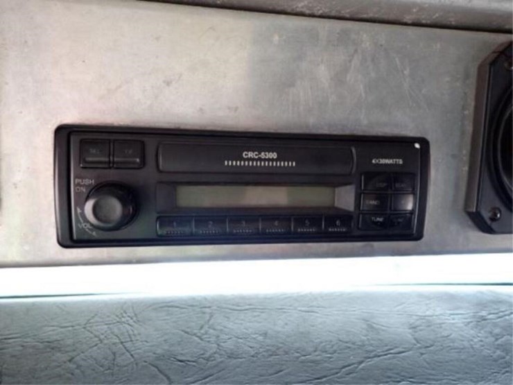 2008-freightliner-mt55-image-25