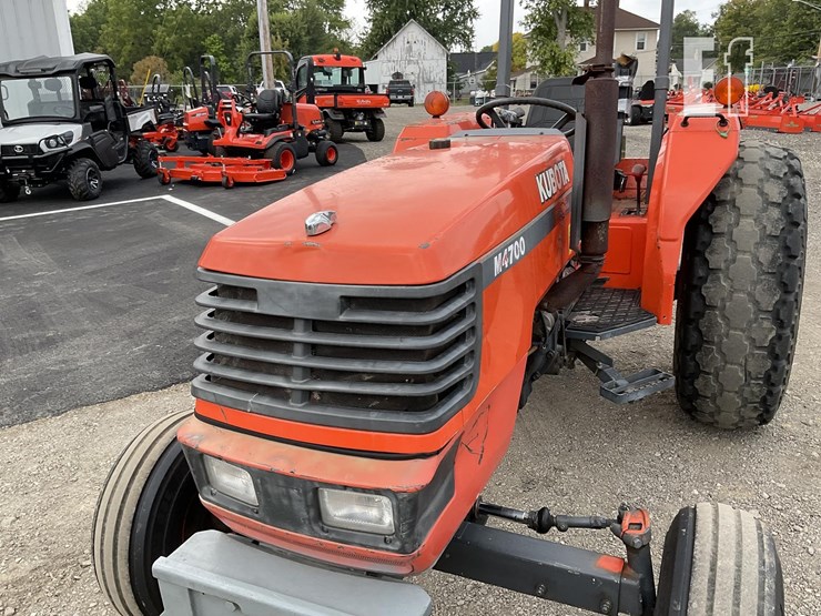 1997-kubota-m4700-image-11