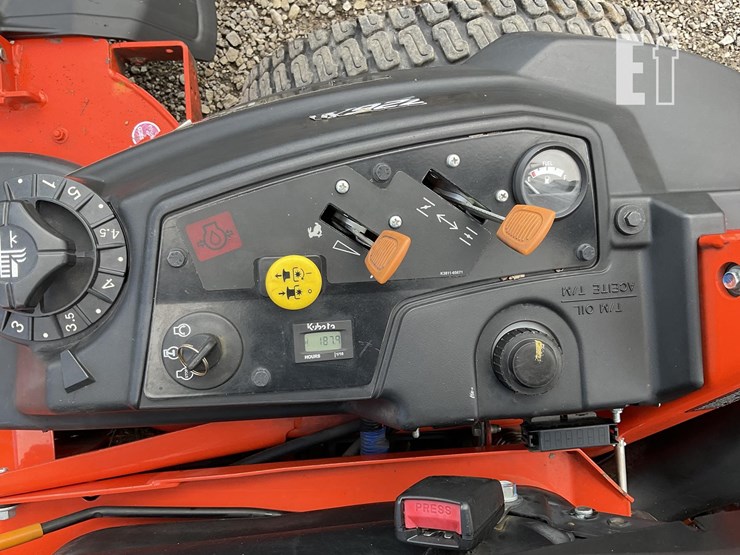 2023-kubota-z726x-image-10