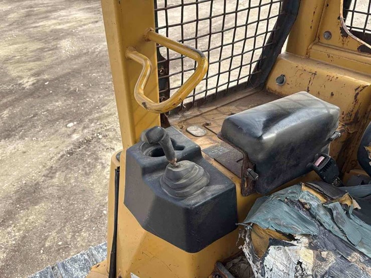 caterpillar-d5g-lgp-image-16