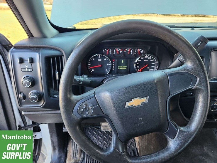 2015-chevrolet-silverado-1500-image-13