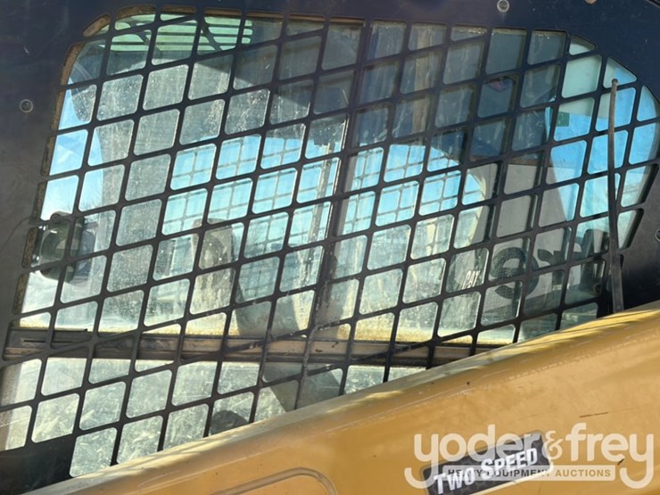 2019-caterpillar-279d3-image-20