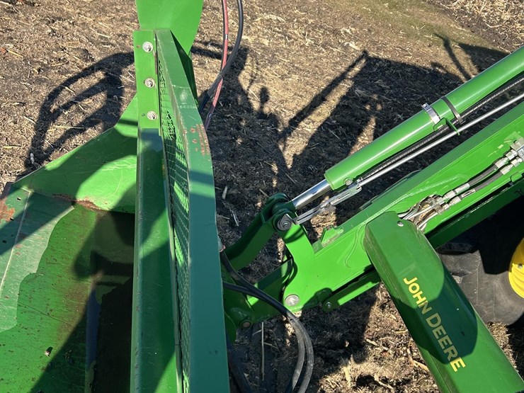 2021-john-deere-6175m-image-19