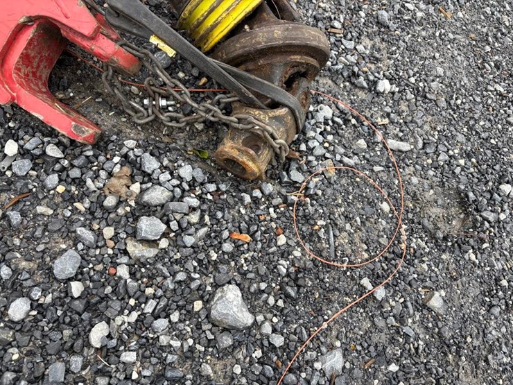 new-holland-br7060-image-5