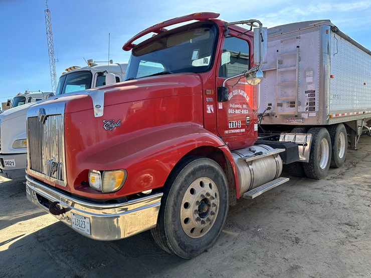 2006-international-9200i-image-1