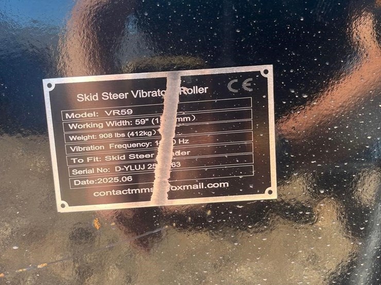 future-59in-hydraulic-skid-steer-vibratory-roller-image-5