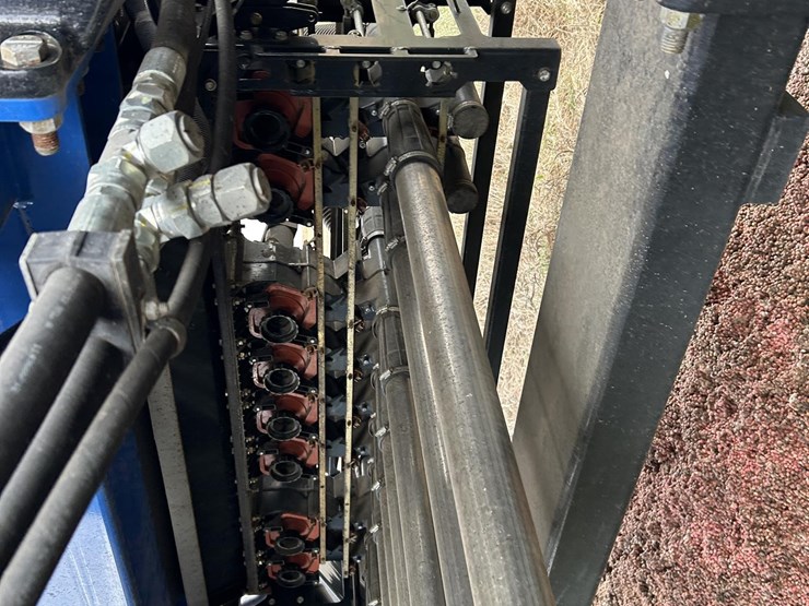 new-holland-p2080-image-130