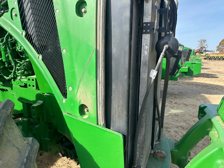 2013-john-deere-8285r-image-46