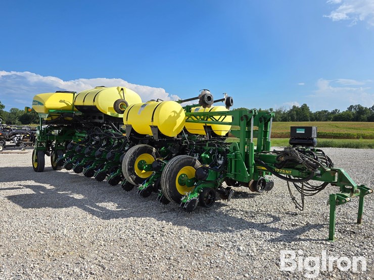 2019-john-deere-1775nt-image-3