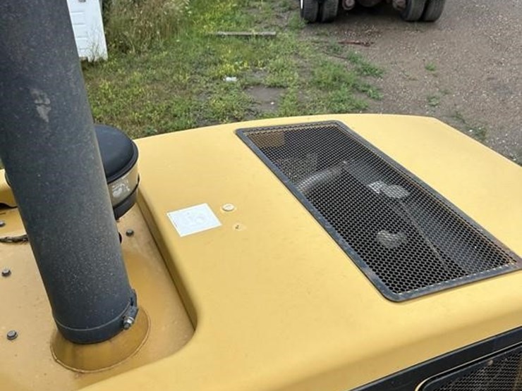 2004-caterpillar-938g-image-42