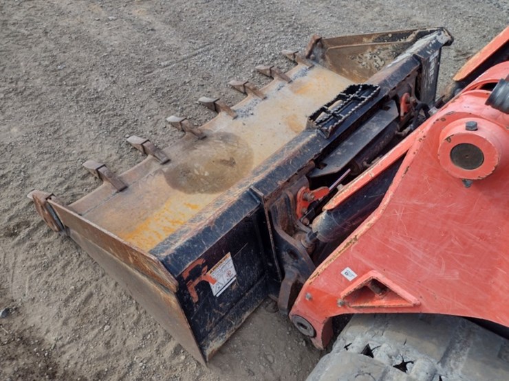 kubota-svl75-2-image-17