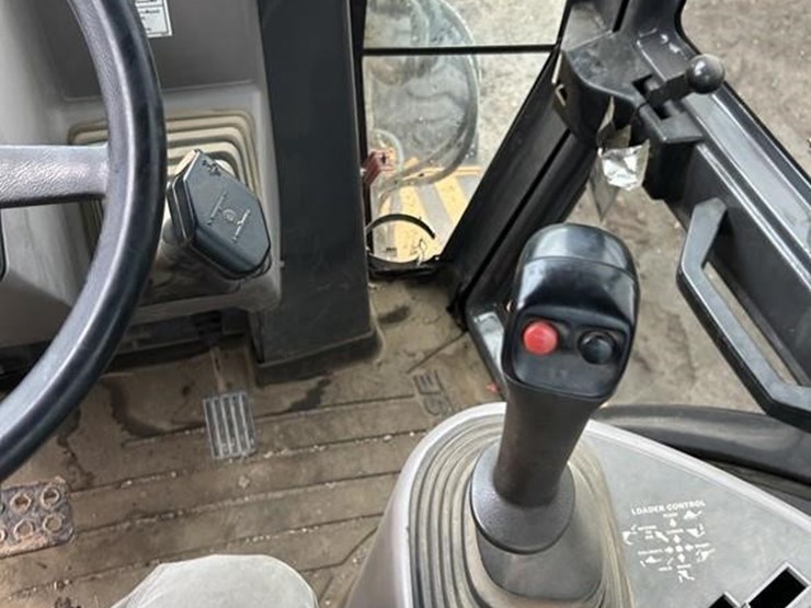 2000-case-570m-xt-image-37