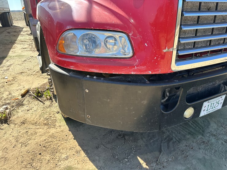 #33708-•-2014-mack-cxu-t/a-daycab-truck-tractor-1m1aw02y3em038036-image-40