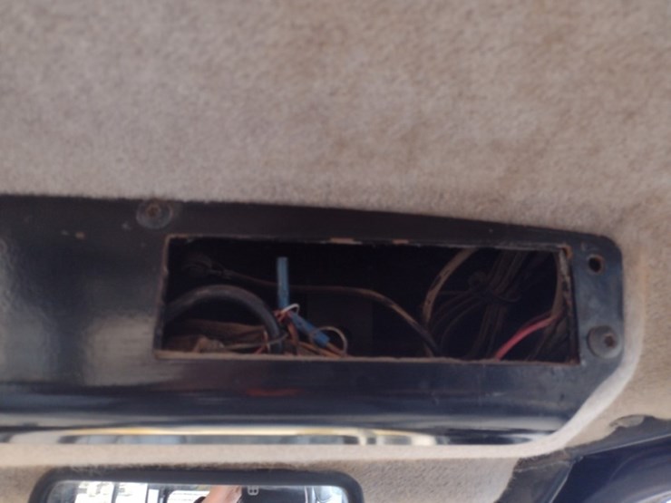 caterpillar-14-image-11