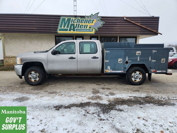 2012-chevrolet-silverado-2500hd-image-2