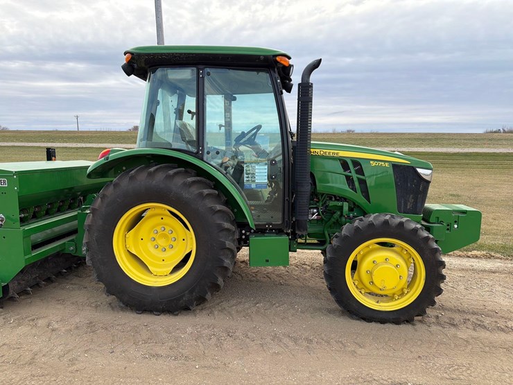 john-deere-5075e-image-5