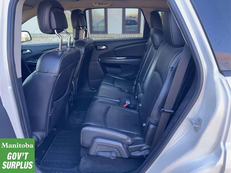 2012-dodge-journey-image-22