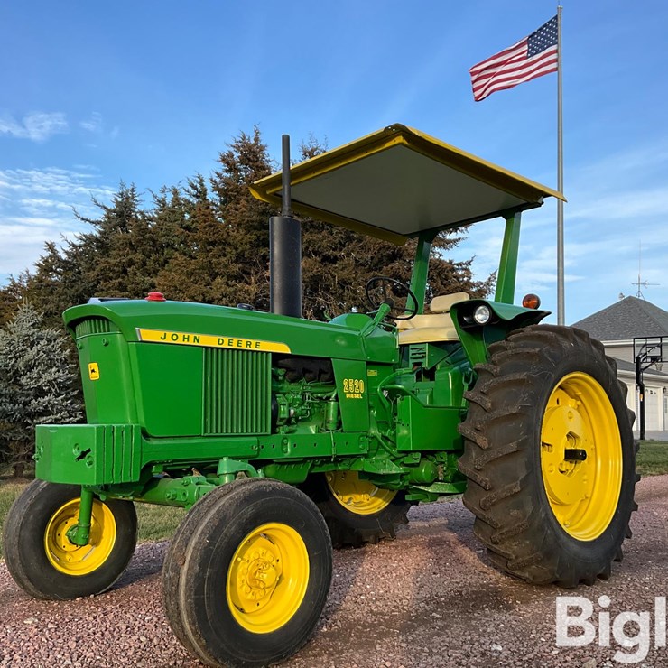 1972 JOHN DEERE 2520