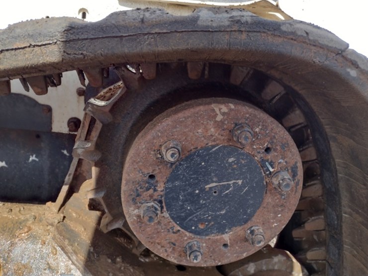 bobcat-t650-image-21