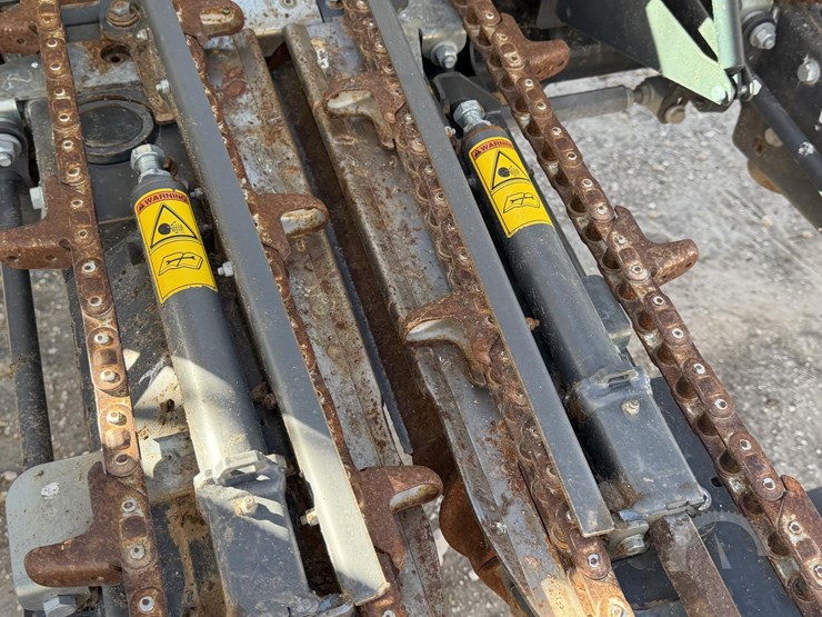 2021-claas-12-30-image-24