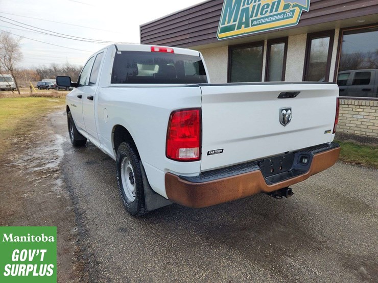 2012-dodge-1500-image-8