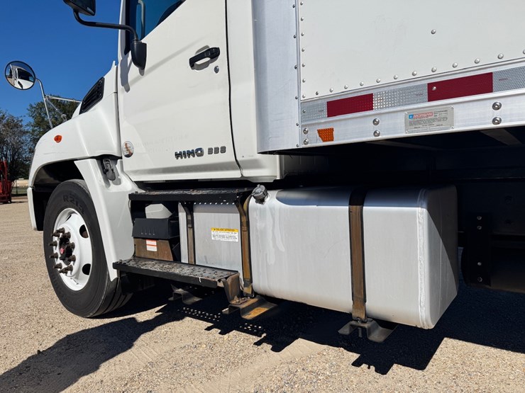 #265-•-2016-hino-338v-van-body-truck-image-24