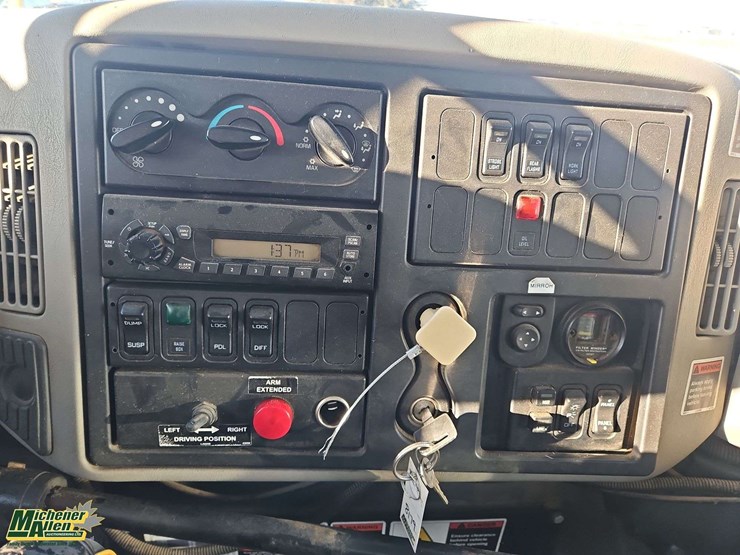 2009-international-workstar-7400-image-24