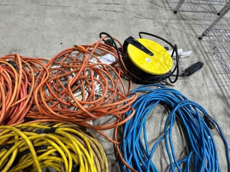 5--extension-chords,-hose-real-image-5