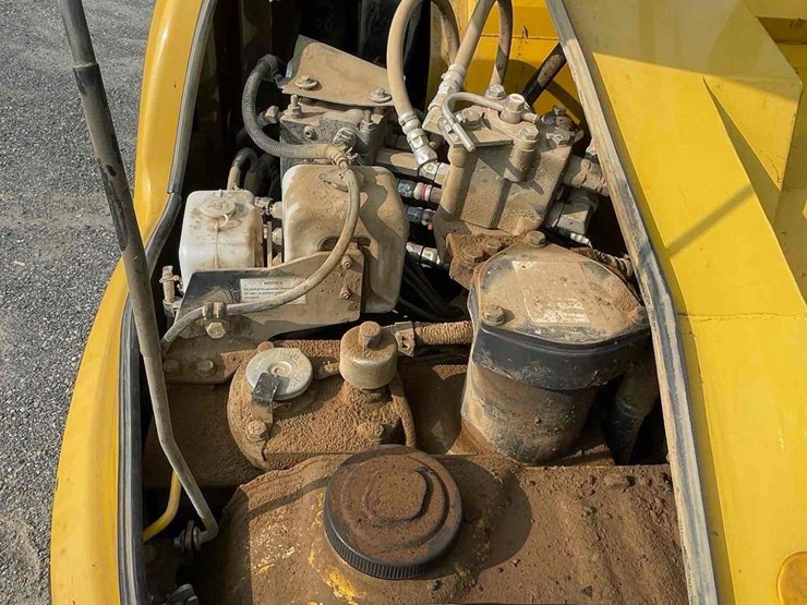 2017-komatsu-pc88mr-10-image-10