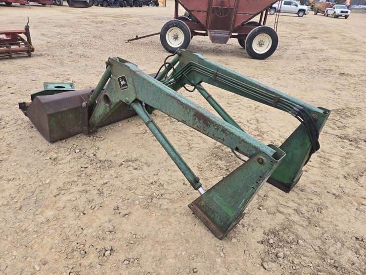 john-deere-148-image-7