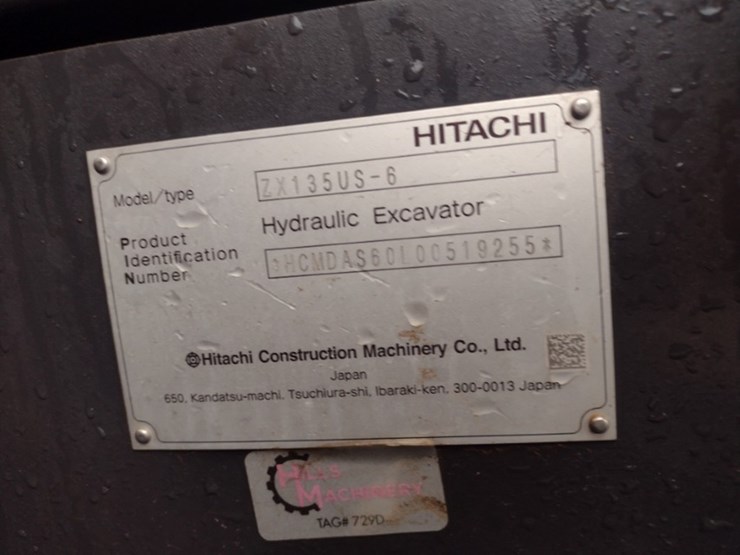 hitachi-zx135us-6-image-5