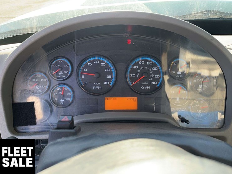 2009-international-workstar-7400-image-12