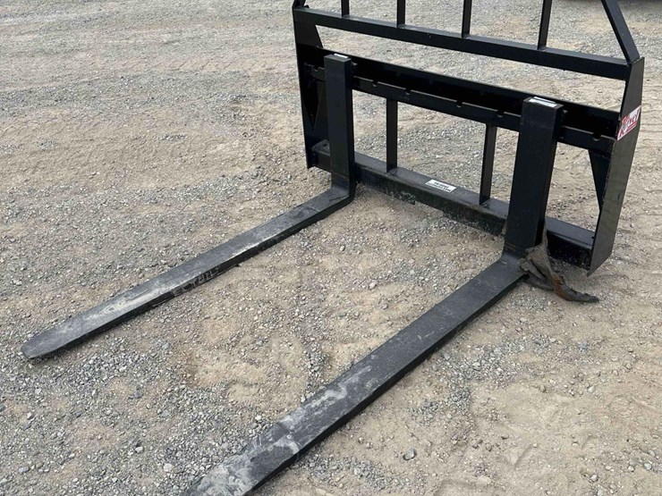 unused-kivel-48"-pallet-fork-attachment-image-1